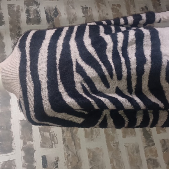 Twine & String oversized Sweater - Picture 7 of 9